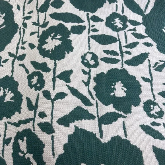 2 Sunbrella Fabric Upholstery Samples Both 26"x26" Brown & Green W/Leaves - Picture 4 of 5